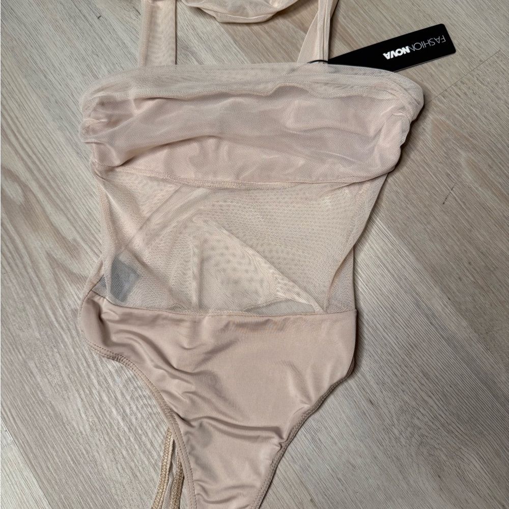 Ivory mesh bodysuit Size XS - Picture 2 of 4
